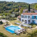 Villa View *
